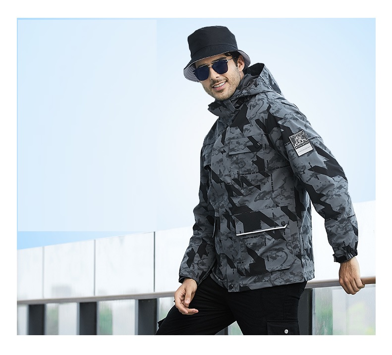 Men's winter jacket r work clothes multi pocket three in one stormsuit fashion brand detachable Fleece Jacket 